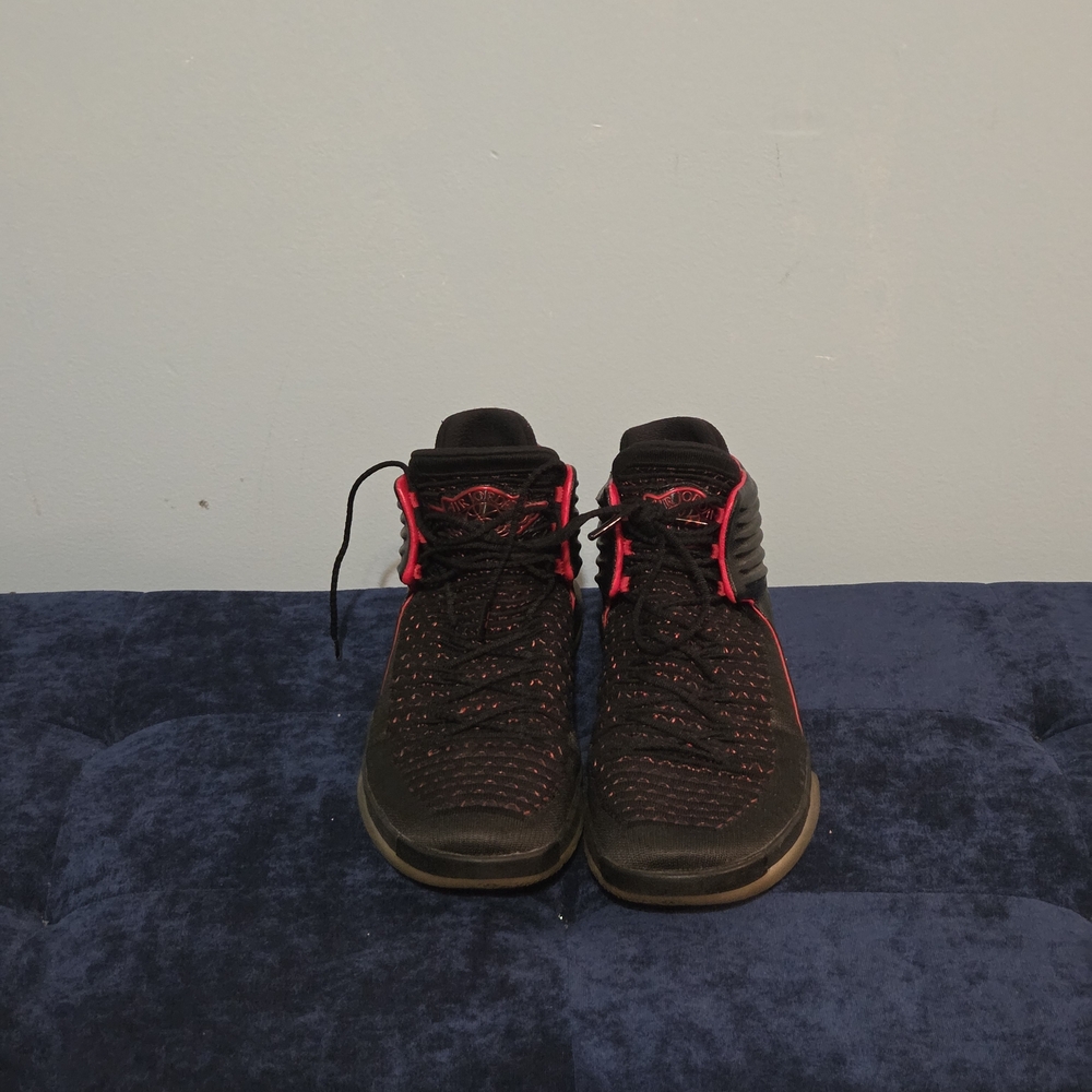 Jordan Black and Red Logo Sneakers - Picture 2 of 8